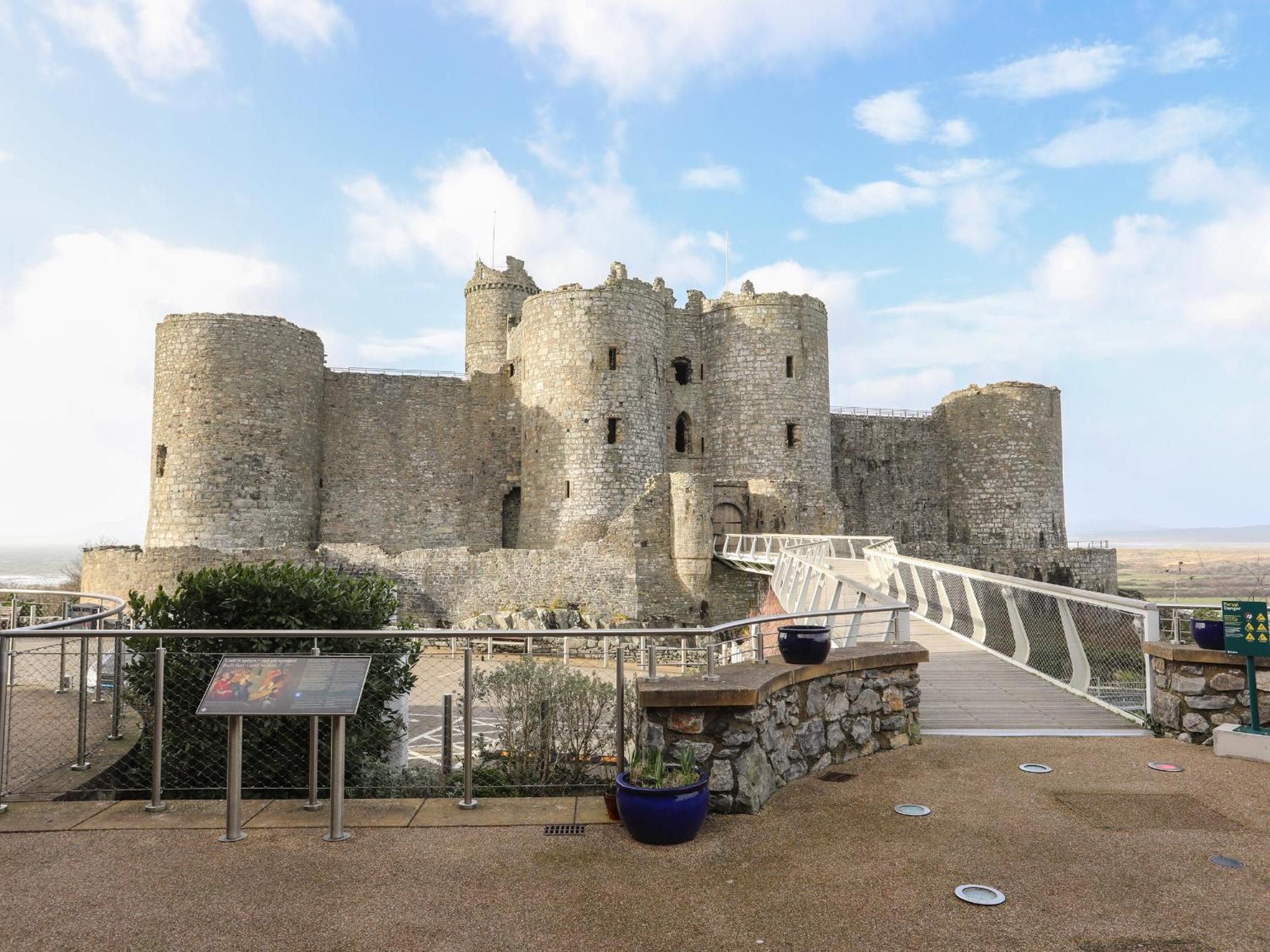Harlech Apartments - Bendigeidfran Exteriör bild